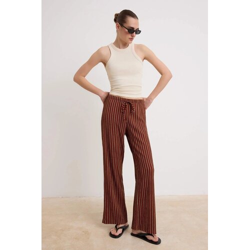 TRENDYOLMILLA ženske pantalone Twoss26Pl00157, &scaron;ljivasta-purple Cene