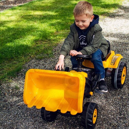 Woopie žuti traktor na pedale Slike