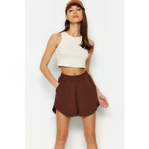 Trendyol Shorts - Brown - Normal Waist Cene