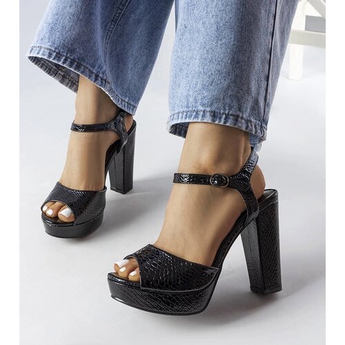 Gemre Black block heel sandals with snake skin pattern Nidia Cene