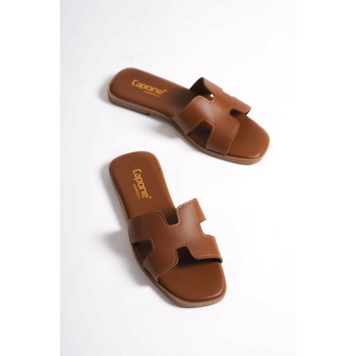 Capone Outfitters Mules - Brown - Flat Cene
