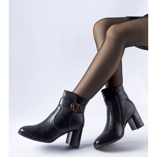 Gemre Black insulated block heel boots Muscoline Cijene