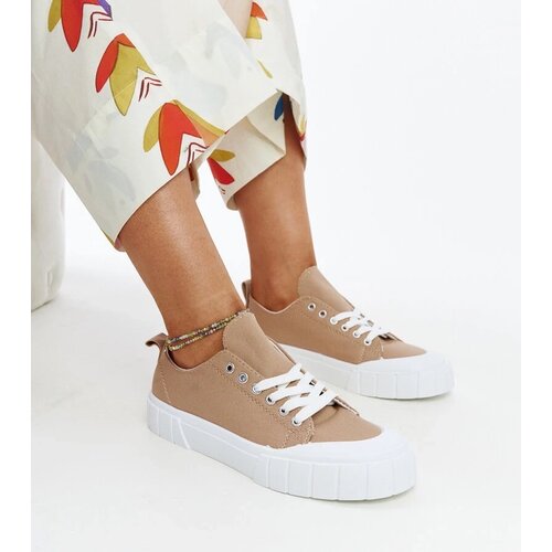 D/CEO Black trainers Beat Slike