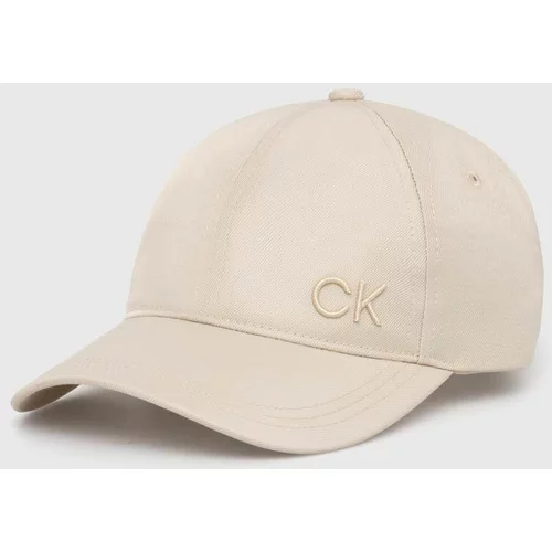 Calvin Klein Kapa s šiltom bež barva