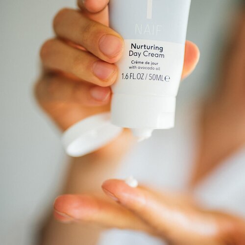 Naif Face negovalna krema za dan 50 ml Slike