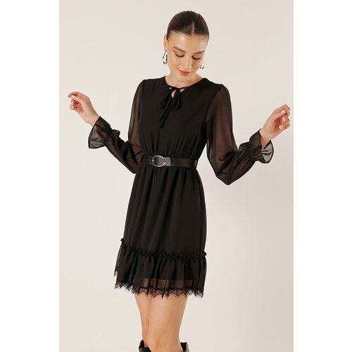 By Saygı Lace-up Collar, Belted Waist, Lined Skirt and Lace Chiffon Dress Cene