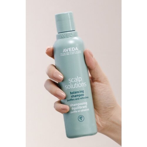 Aveda Scalp Solutions Balancing Shampoo pomirjujoči &amp;scaron;ampon za obnovo lasi&amp;scaron;ča 1000 ml Slike