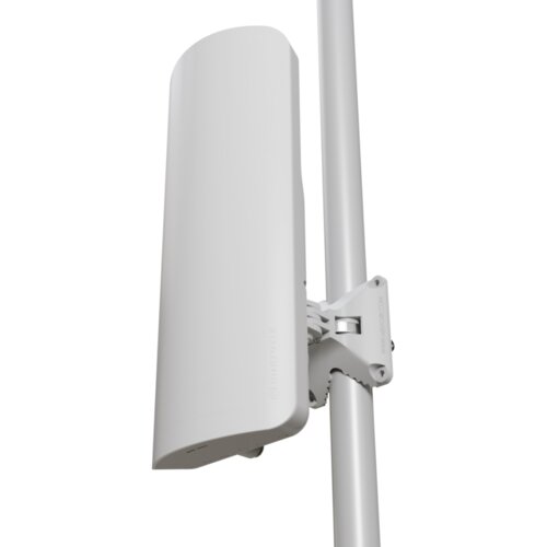 MikroTik L22UGS-5HaxD2HaxD-15S maNT ax 15s RouterOS L4 EU Slike