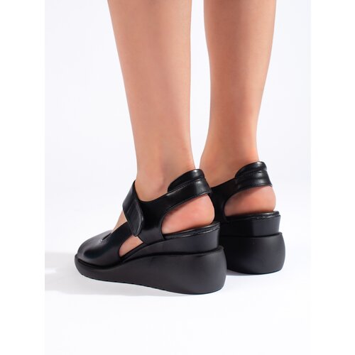 Sergio Leone Comfortable black wedge sandals by Cene
