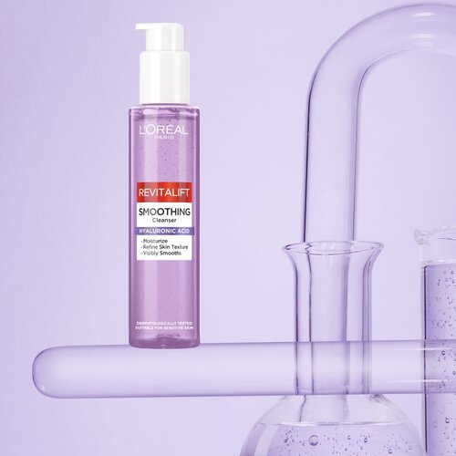 L&amp;acute;Or&amp;eacute;al Paris Revitalift Smoothing Cleanser čistilni gel za vse tipe kože 150 ml za ženske Slike