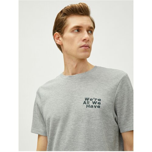 Koton Slogan Embroidered T-Shirt Crew Neck Textured Short Sleeve Cene