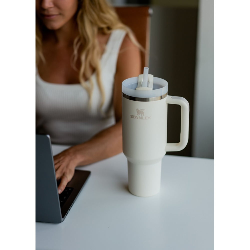 Stanley Kremno bela termoska 1,18 l Quencher H2.O FlowState &amp;ndash; Slike