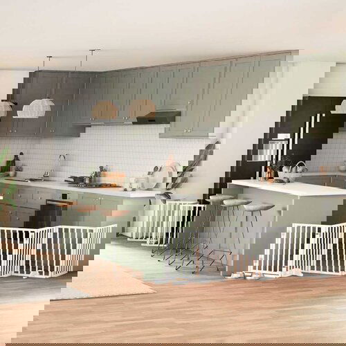 vidaXL Ograda za pse z vrati zložljiva 12 panelov bela 600 cm les Cene