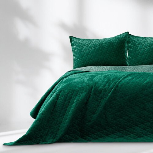 Restilo Zeleno prešito pregrinjalo 170x210 cm Laila – AmeliaHome Cene