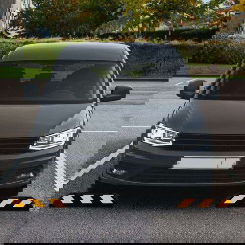 vidaXL Reflektirajući rubnici za parkiranje 2 kom 56x15x10 cm gumeni Cijene