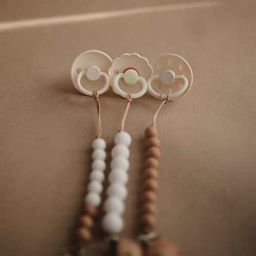 FRIGG&amp;reg; tolažilna duda daisy silicone chamomile &amp;amp; honey gold Slike