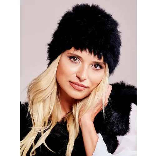 Fashion Hunters Black hat made of organic fur