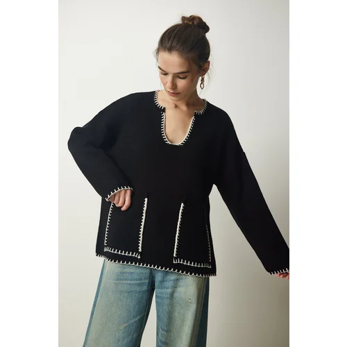  Women's Black Stitch Detailed Pocket Knitwear Sweater