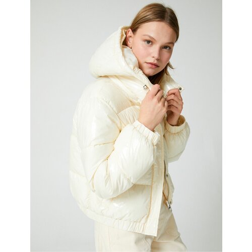 Koton Short Puffer Jacket Shiny Hooded Zippered Slike