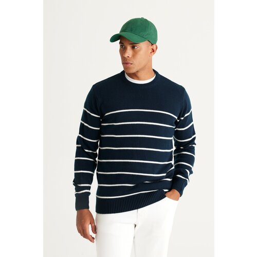 AC&Co / Altınyıldız Classics Men's Navy Blue-ecru Standard Fit Regular Cut Crew Neck Striped Knitwear Sweater. Slike