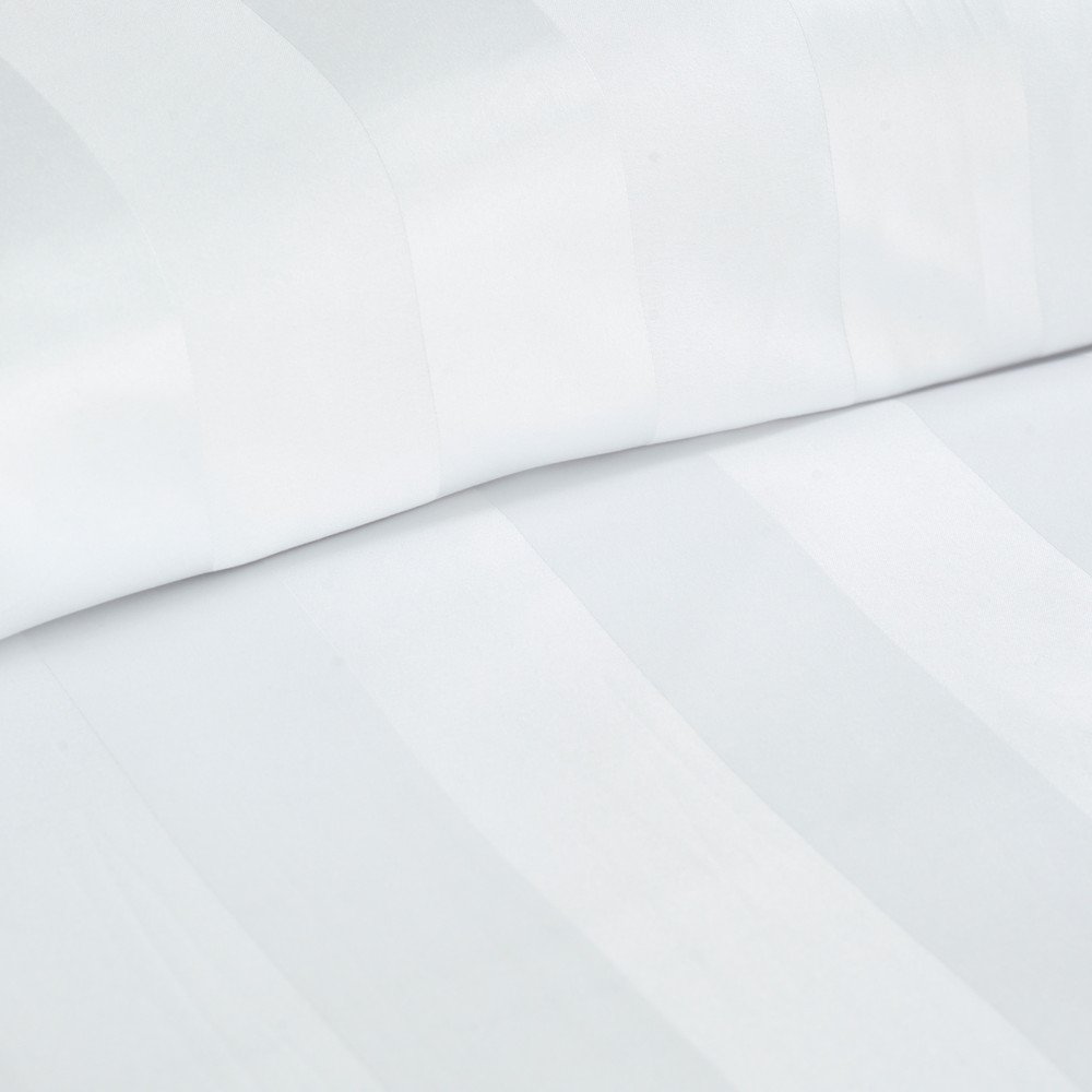 Catherine Lansfield Bela 3-delna satenasta posteljnina za zakonsko posteljo 200x200 cm So Soft Satin Stripe &amp;ndash; Slike