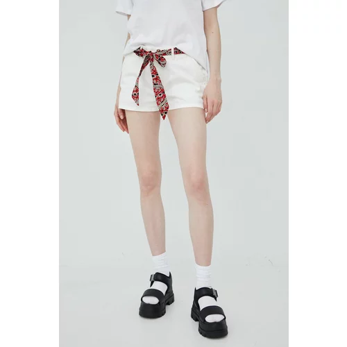 Superdry Kratke hlače za žene, boja: bijela, glatki materijal, srednje visoki struk