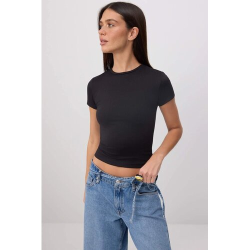 TRENDYOLMILLA Ženska majica TWOSS26TS00151, Crna Cene