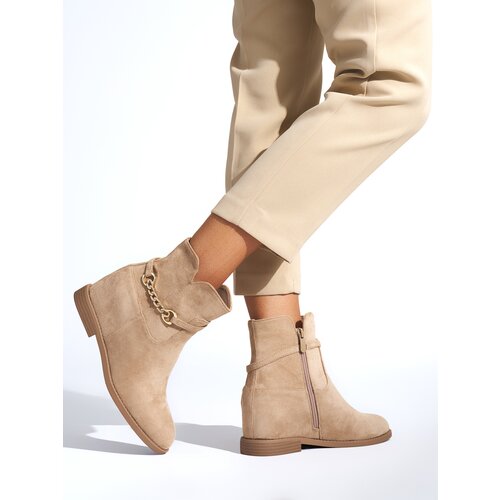 Shelvt Beige women&amp;#039;s ankle boots with a chain Slike