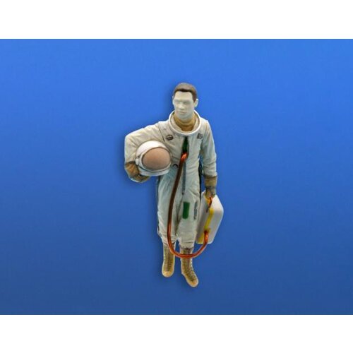 Special-Hobby US pilot with full pressure suit (for SR-71, U-2 and other planes), (21287071) Cene