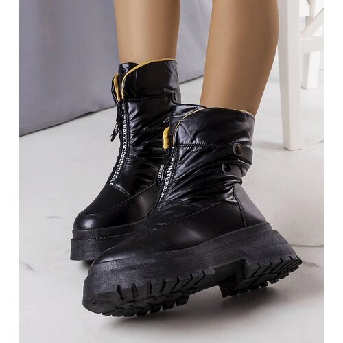 D/CEO Beige boots Huff Cene