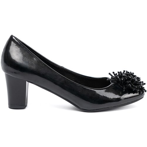 GOODIN Lacquered pumps with a striking decoration Cene