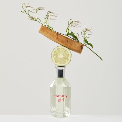 Tommy Hilfiger Tommy Girl toaletna voda za žene 100 ml Slike