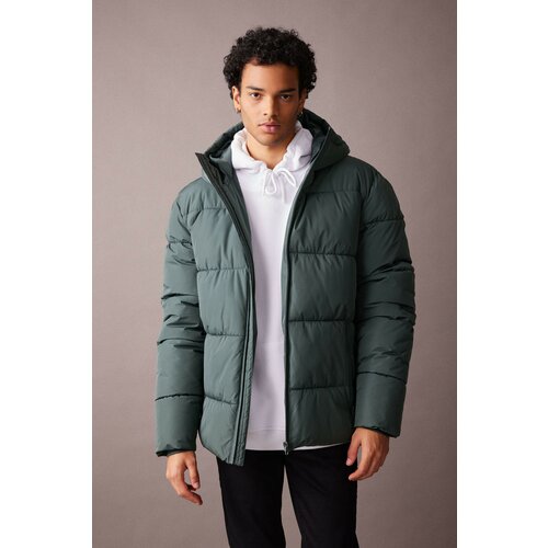 Defacto Regular Fit Recycled Filling Puffer Jacket Slike