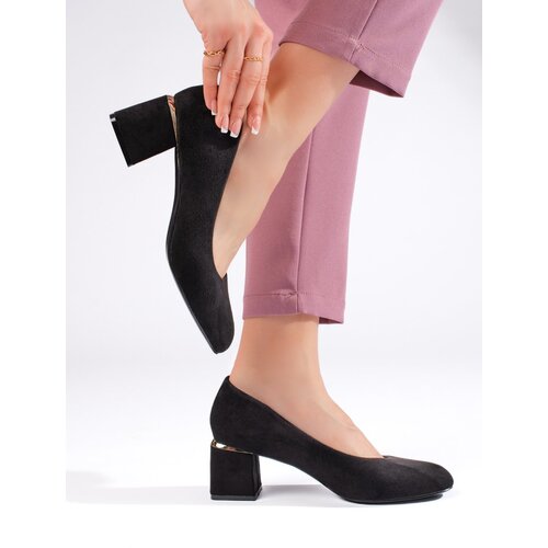 Shelvt Black suede pumps with heels Slike