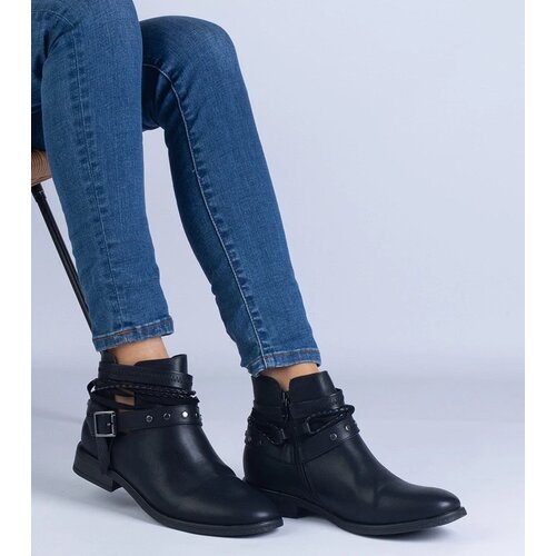 D/CEO marka niezdefiniowana Black flat ankle boots with a cutout and a buckle Savaner Slike