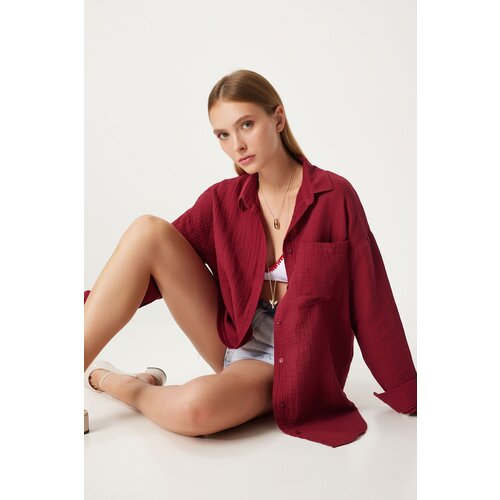 Happiness İstanbul Women&amp;#039;s Claret Red Oversize Basic Muslin Shirt Slike