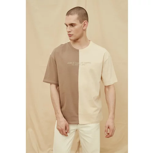 Trendyol Brown Men's Oversize Fit 100% Organic Cotton Crew Neck Block T-Shirt
