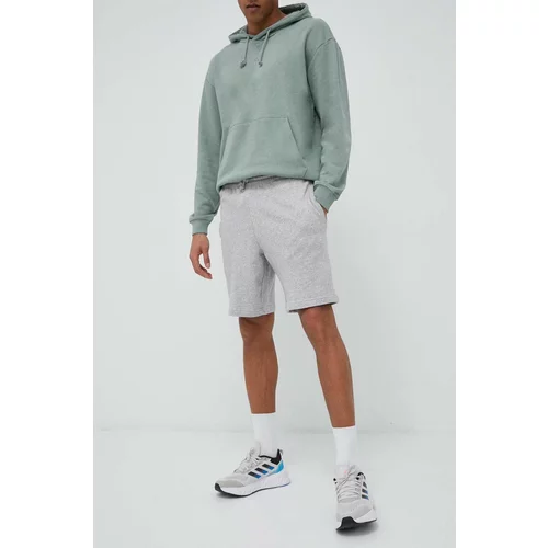 Adidas Bombažne kratke hlače siva barva