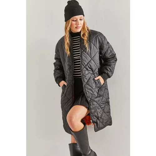 Bianco Lucci Women's Quilted Long Coat with Lined Elastic Sleeves.