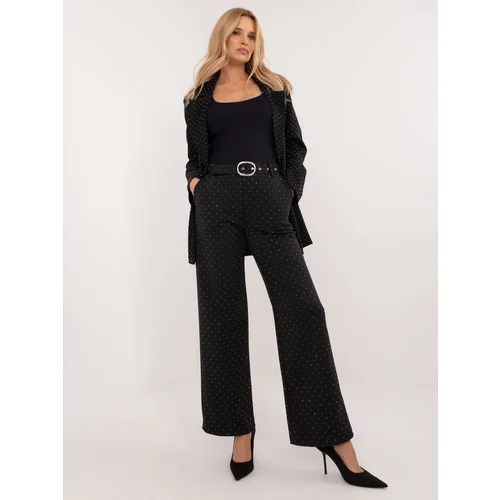 Fashionhunters Black women's fabric trousers with belt