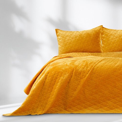 Restilo Rumeno prešito pregrinjalo 170x210 cm Laila – AmeliaHome Cene