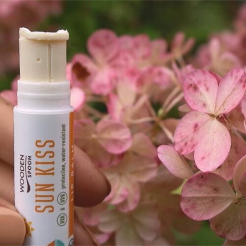 WoodenSpoon Sun Kiss balzam za ustnice SPF 45 4.3 ml Slike