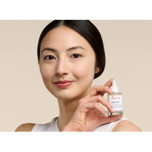 Av&amp;egrave;ne Cicalfate + intenzivni serum za obnovo kožne pregrade za obnovo kožne pregrade 30 ml Slike