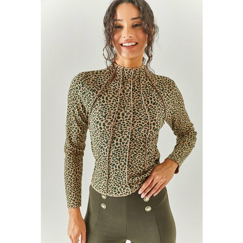 Olalook Women's Leopard Green Patchwork High-Neck Lycra Crop Top Cene