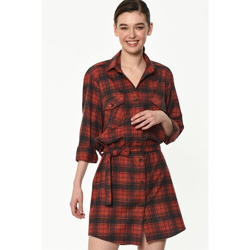 Dewberry Z6669 WOMEN&amp;#039;S SHIRT-RED-NAVY BLUE Slike