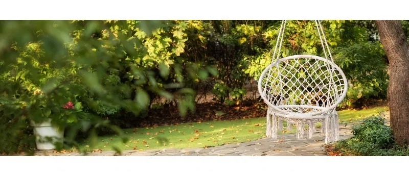 Viseće stolice i ljuljačke