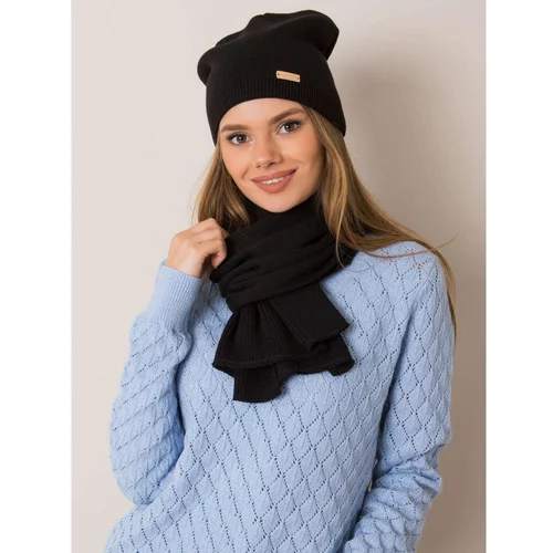 Fashionhunters RUE PARIS Black set of hat and scarf