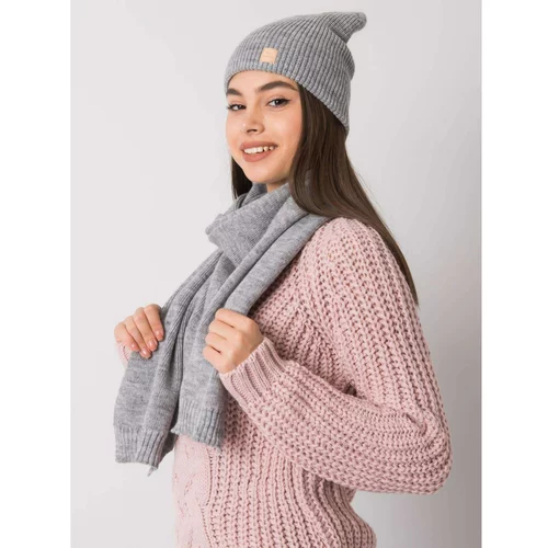 Fashionhunters RUE PARIS Gray winter set with hat and scarf