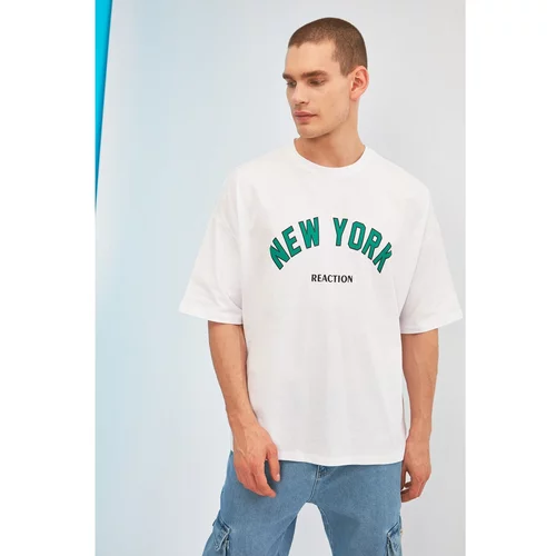 Trendyol White Men's Oversize Fit 100% Cotton Crew Neck Short Sleeve Printed TShirt