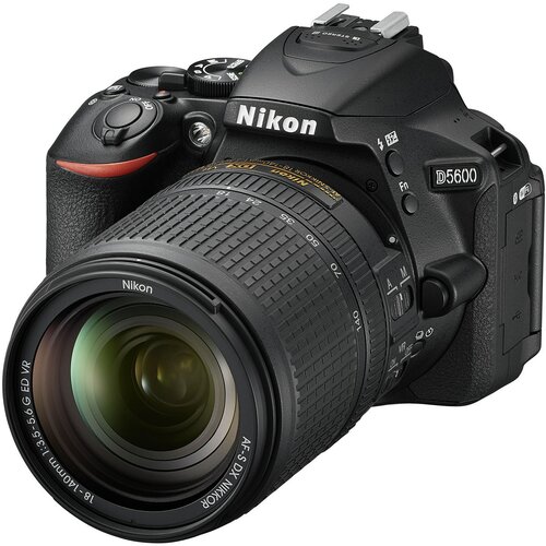 Nikon D5600 SET 18-140mm VR AF-S digitalni fotoaparat Cene